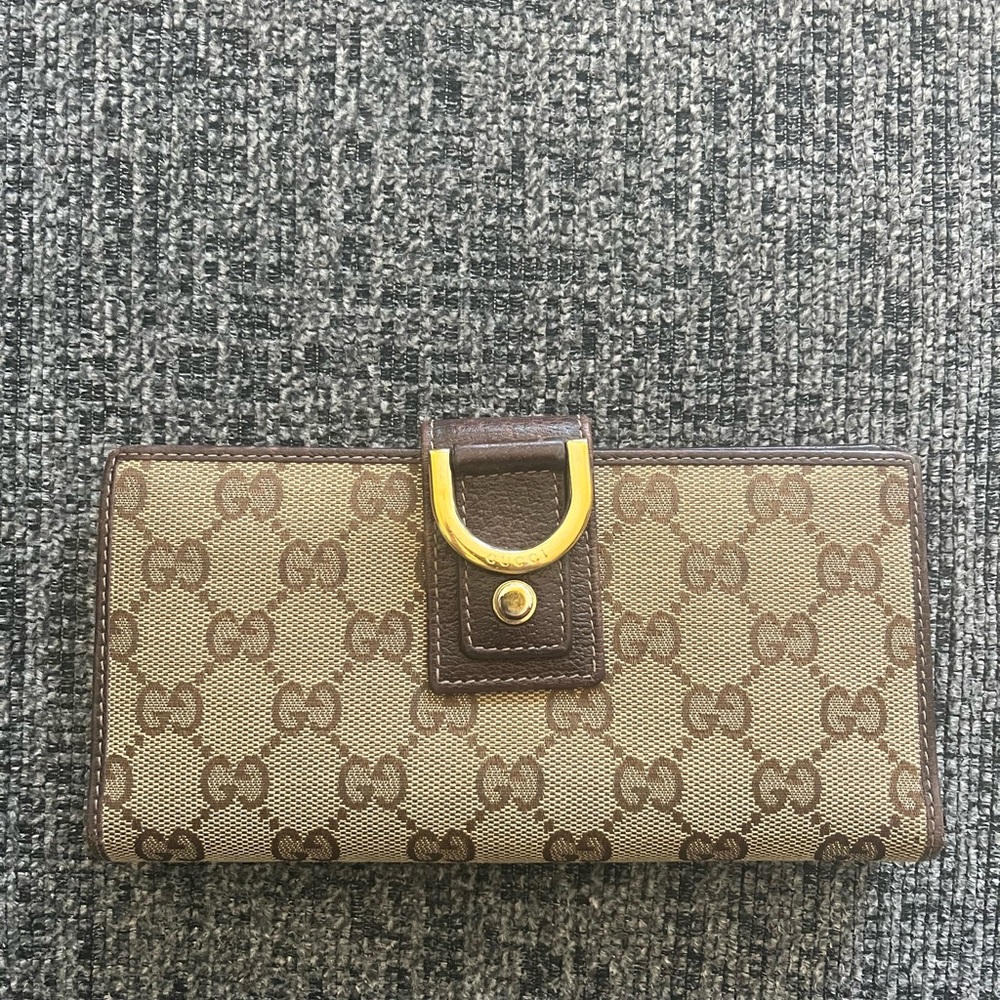 Gucci D Ring Wallet